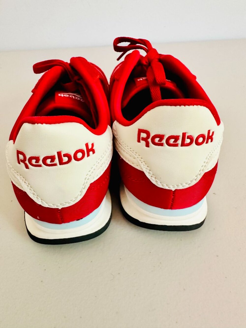 NEW REEBOK RED AND WHITE ORTHOLITE COURT FLEX SNEAKERS SIZE 9 - Picture 4 of 10